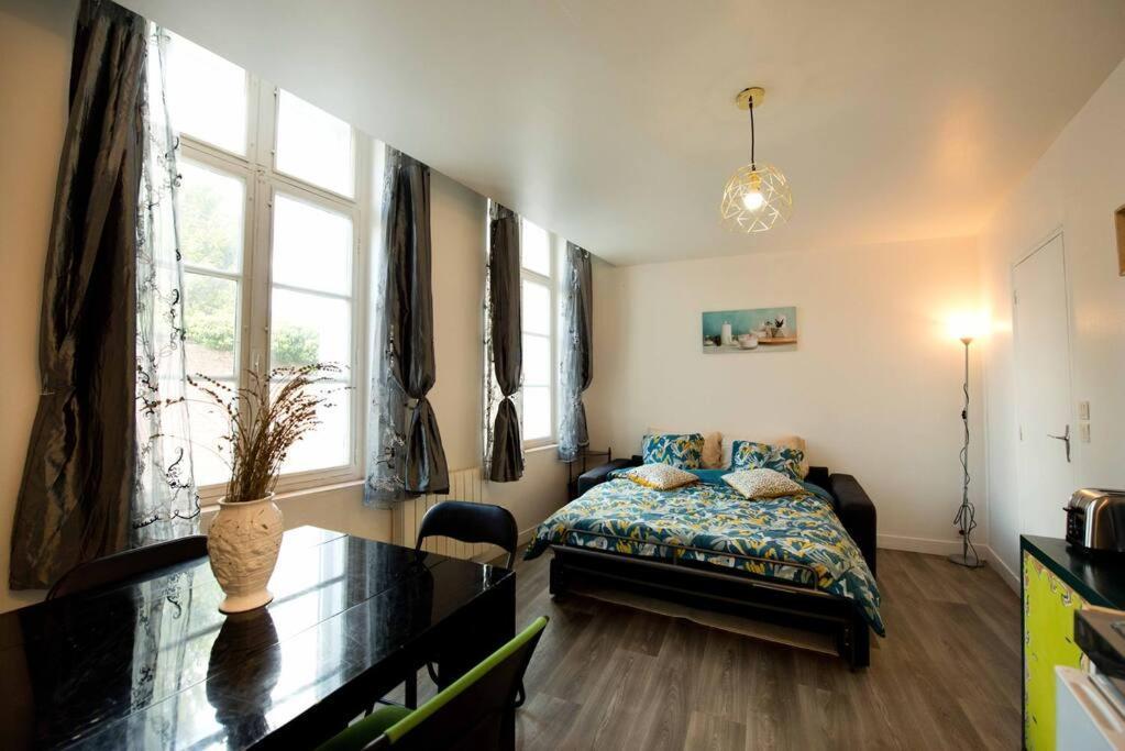 Le Castille Centre Gare Wifi Et Parking Gratuit Apartment Амиен Екстериор снимка